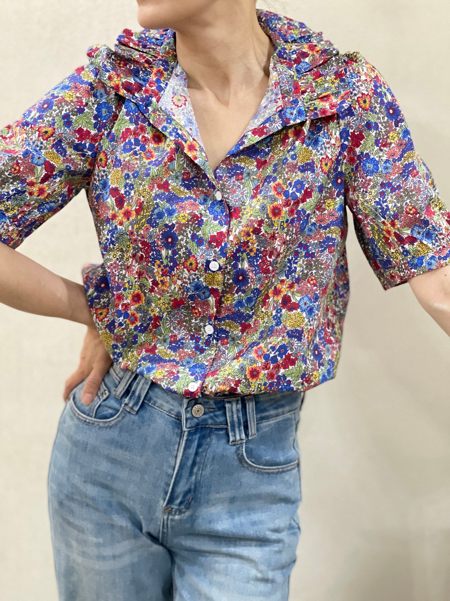 Chemise Fleurie Col Volanté