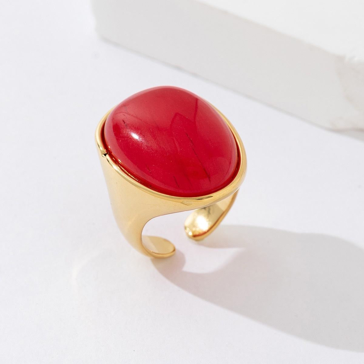 Bague Cabochon Dorée
