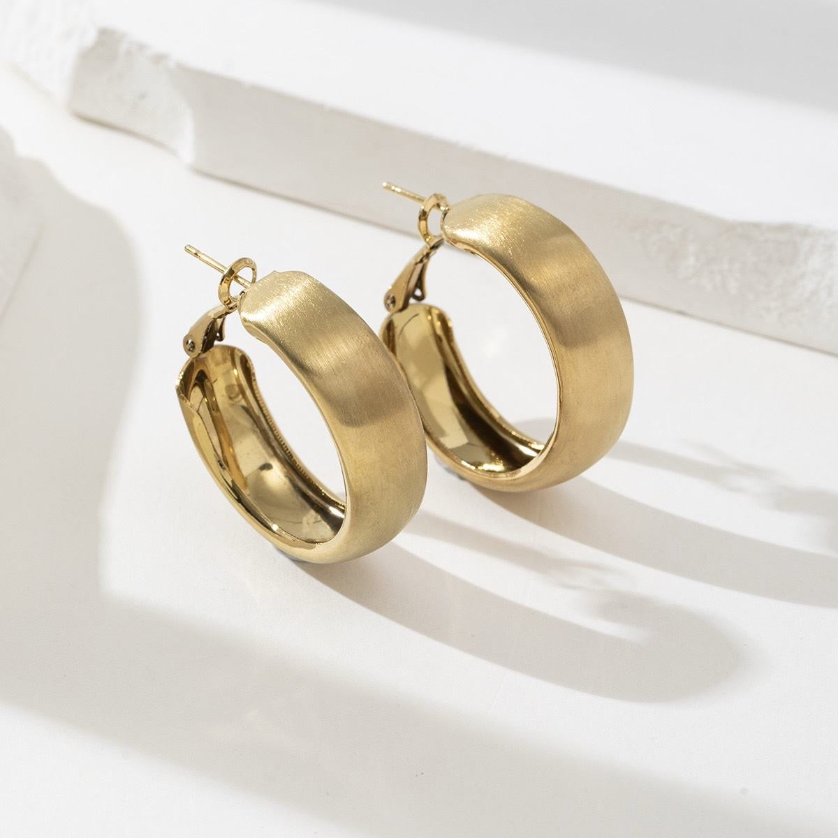 Boucles d’Oreilles Créoles "Bold & Chic" 3 cm diam.