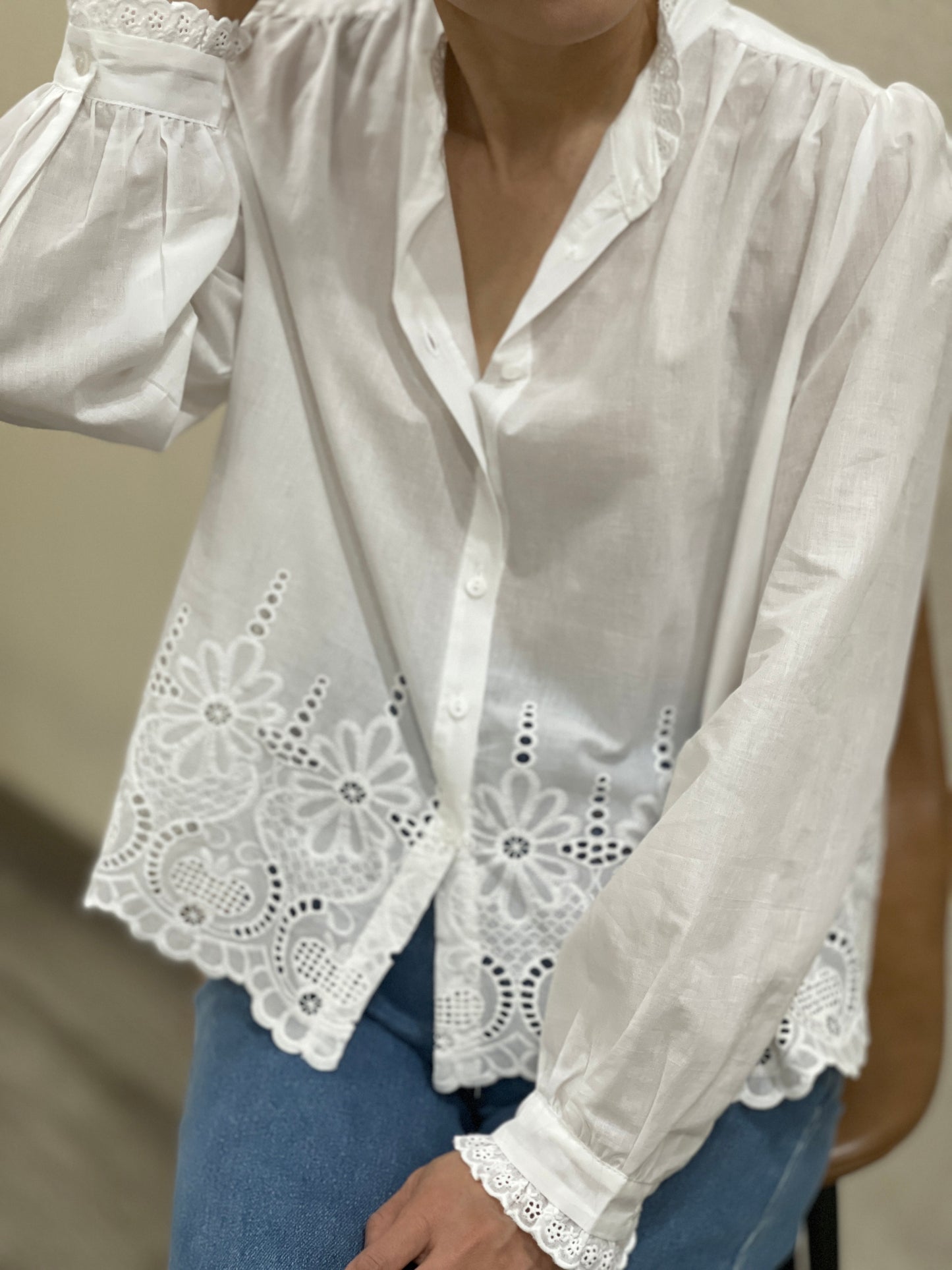 Chemise Broderie Délicate
