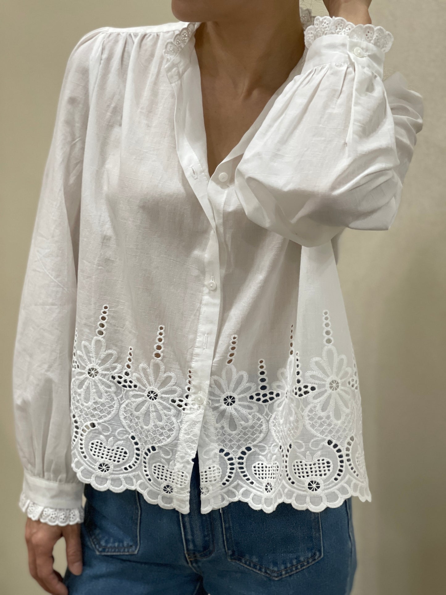 Chemise Broderie Délicate