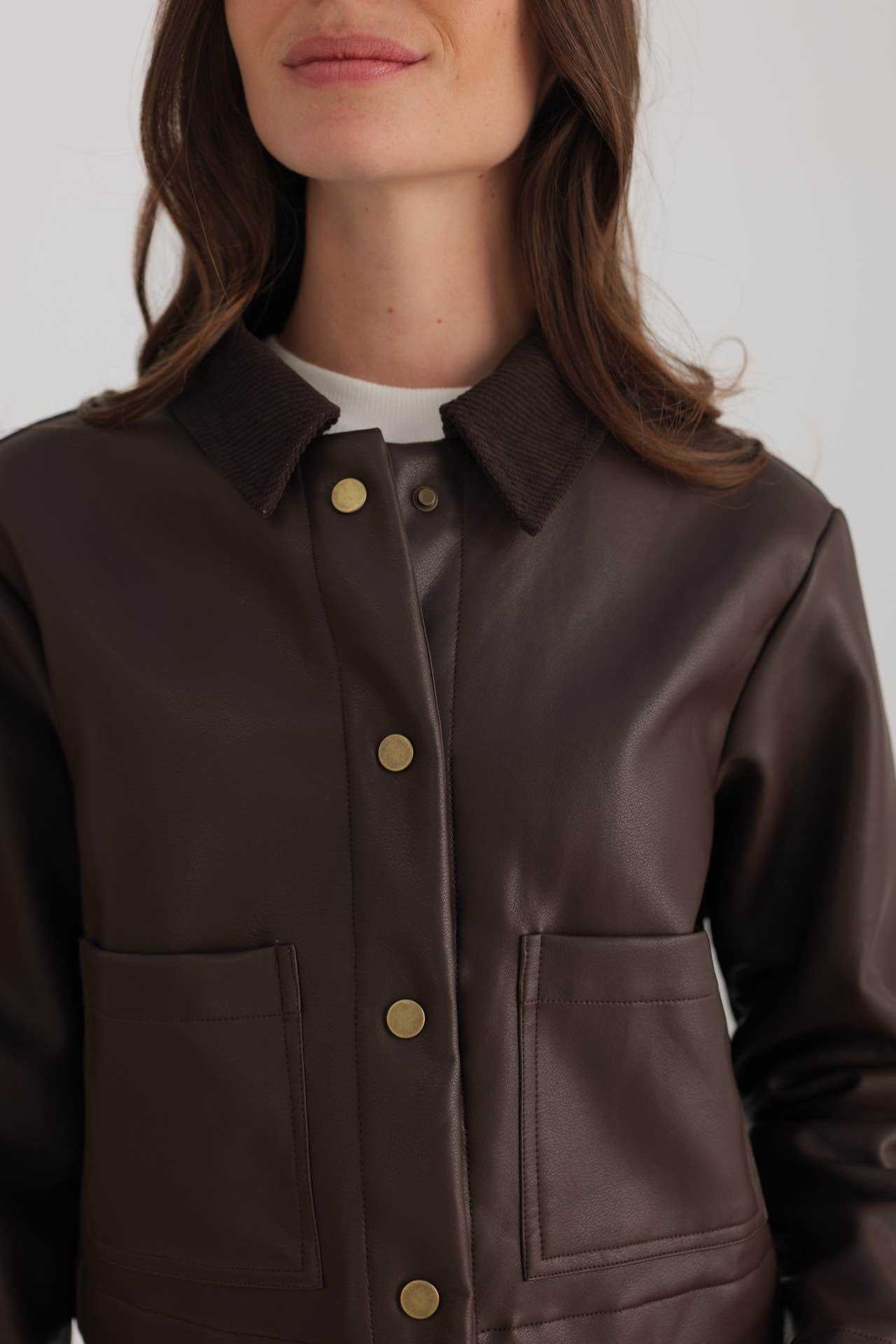 Veste Courte Effet Cuir