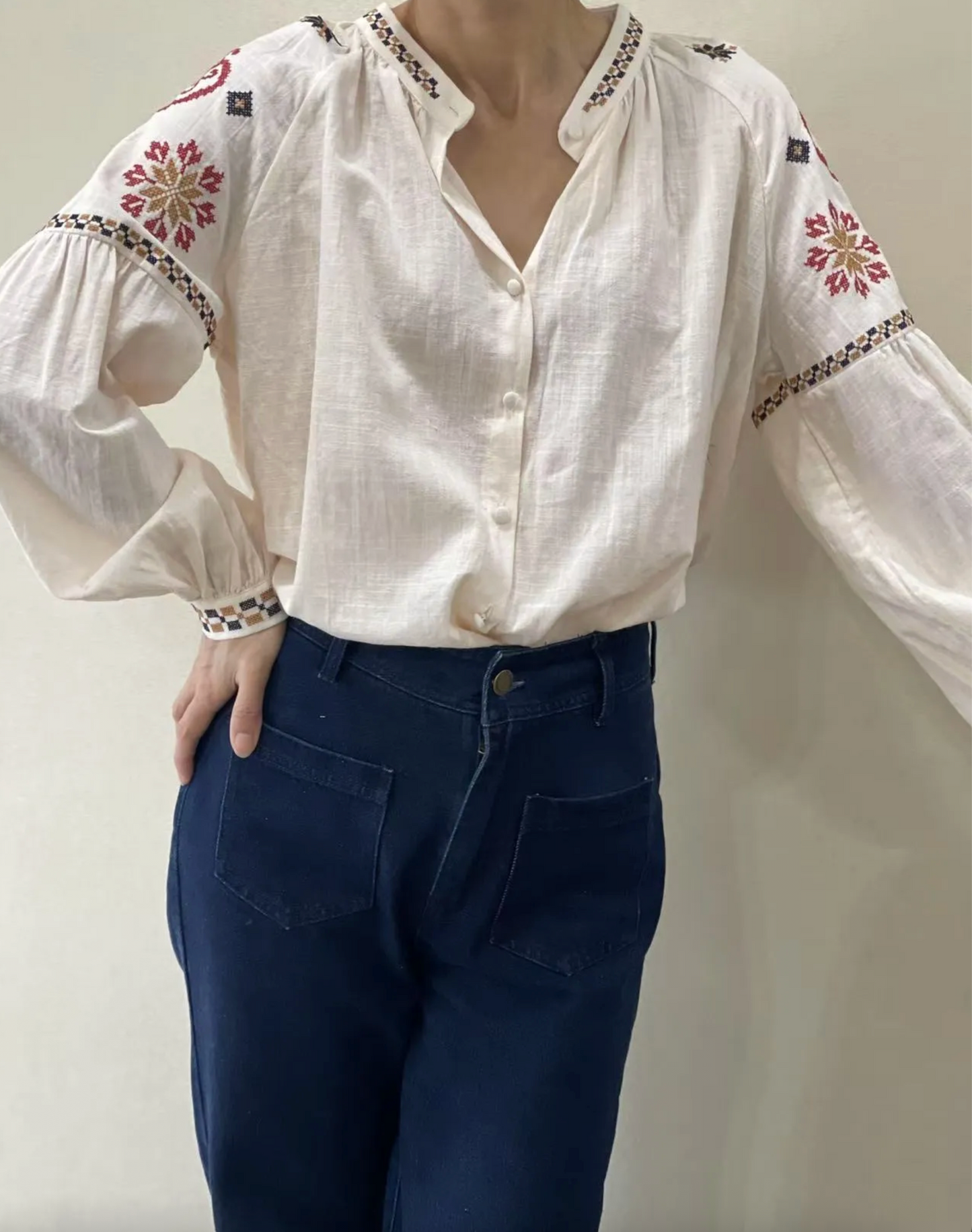 Chemise Brodée Manches Bouffantes