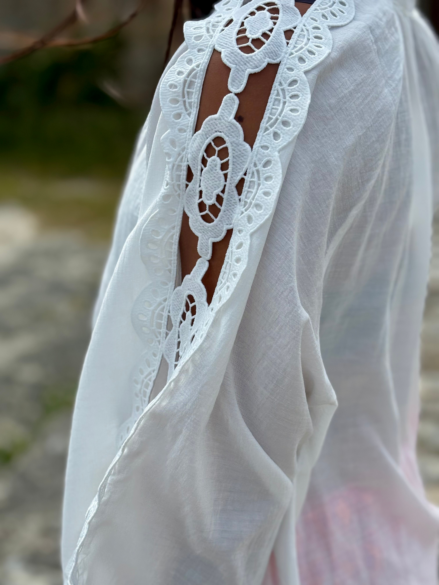 Chemise blanche en coton ajouré