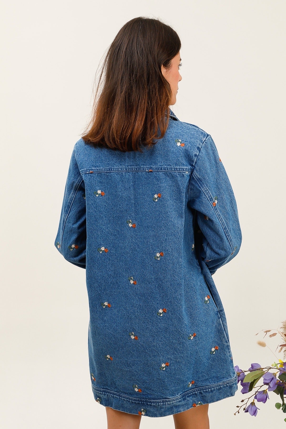 Robe Courte en Jean Brodée