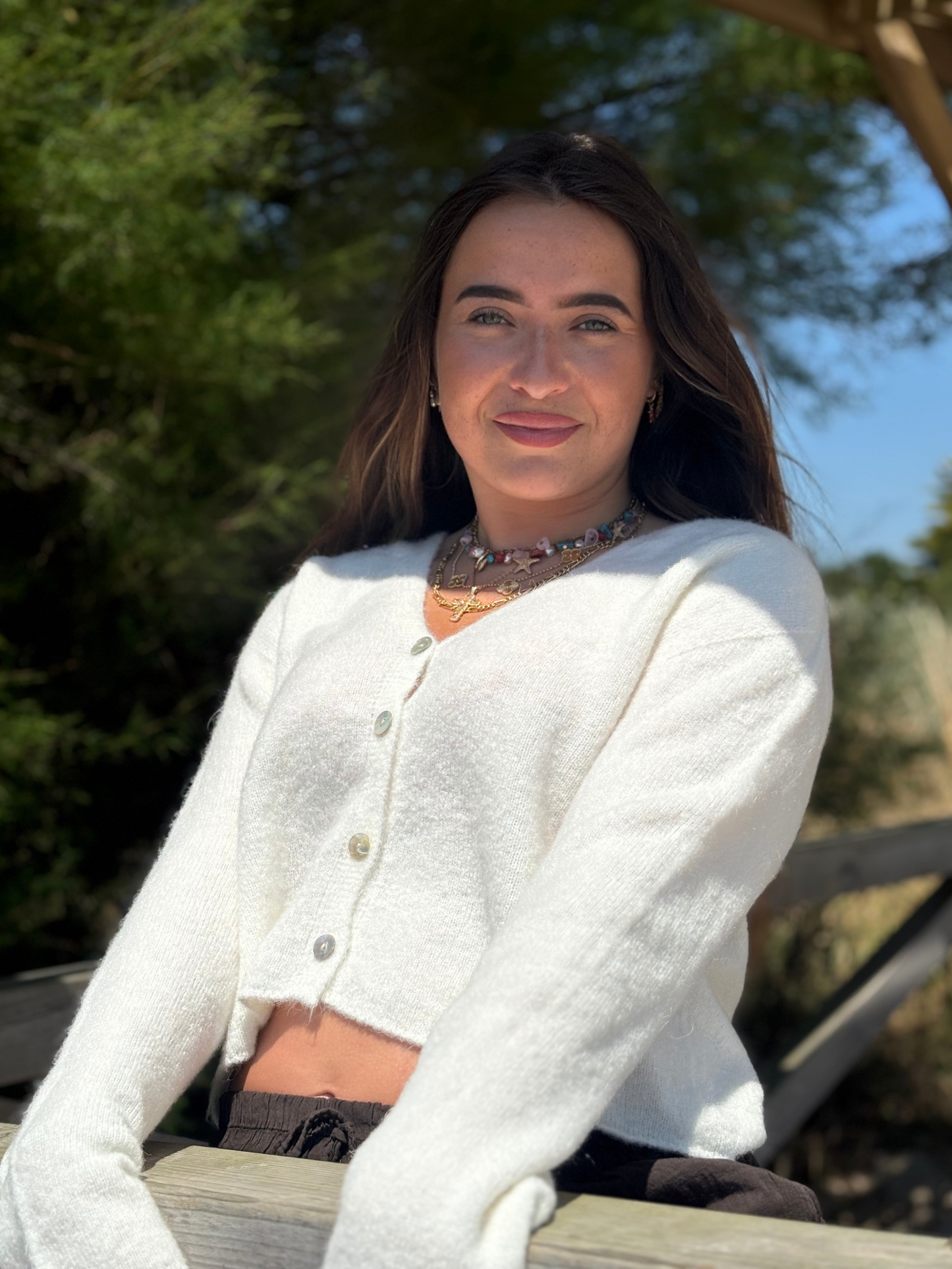 Gilet doux en maille col V ecru