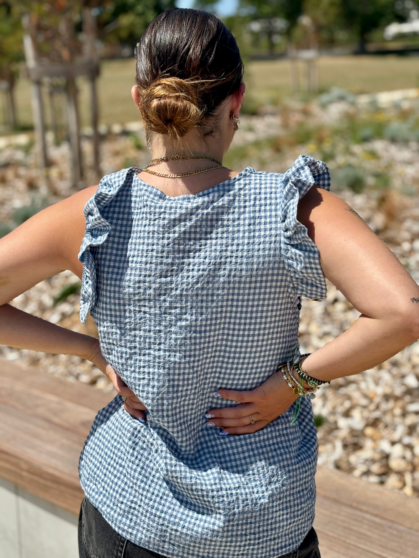 Top à volants en coton et nylon bleu jean