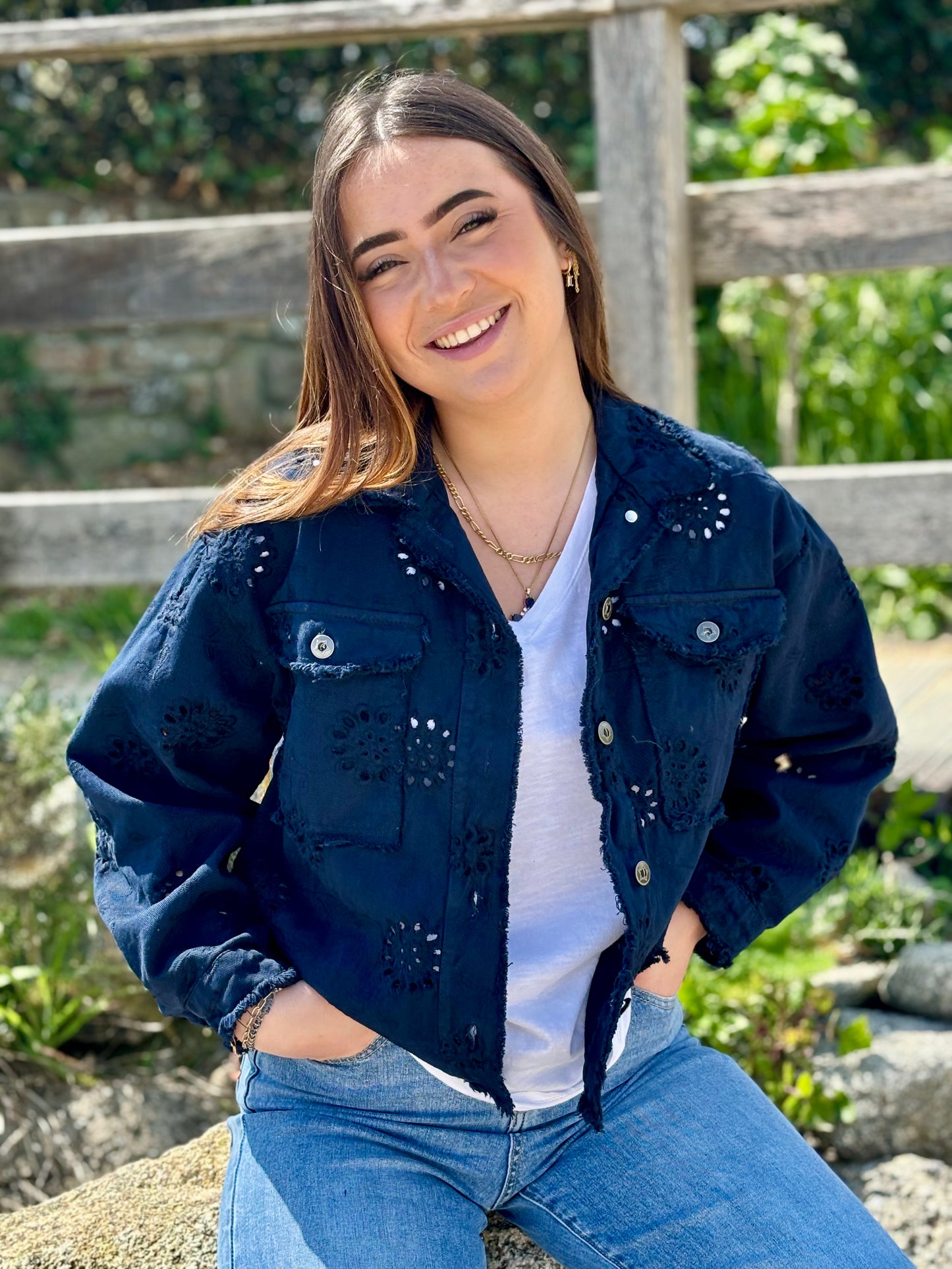 Veste Brodée “Fleurs & Franges”