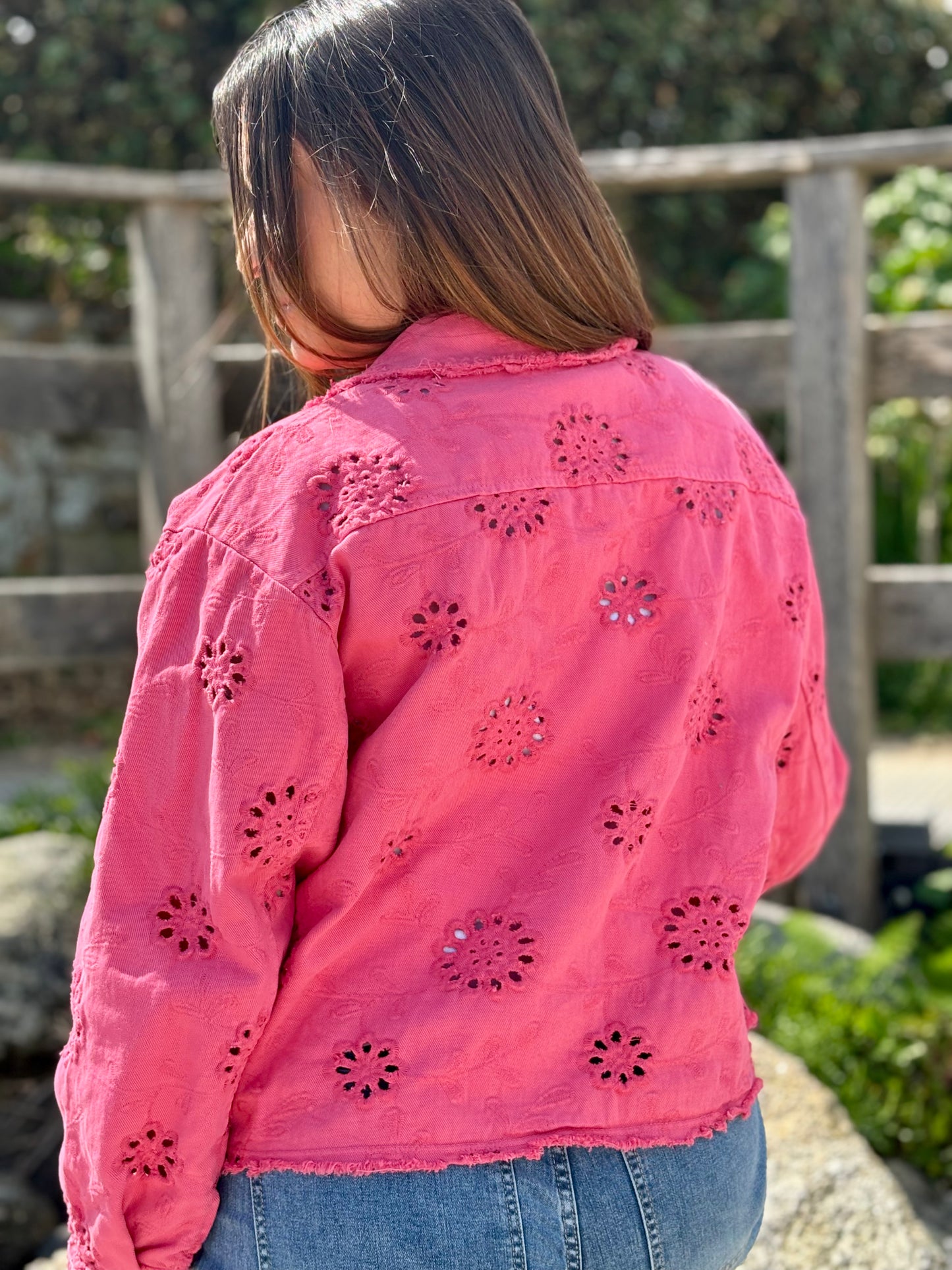 Veste Brodée “Fleurs & Franges”