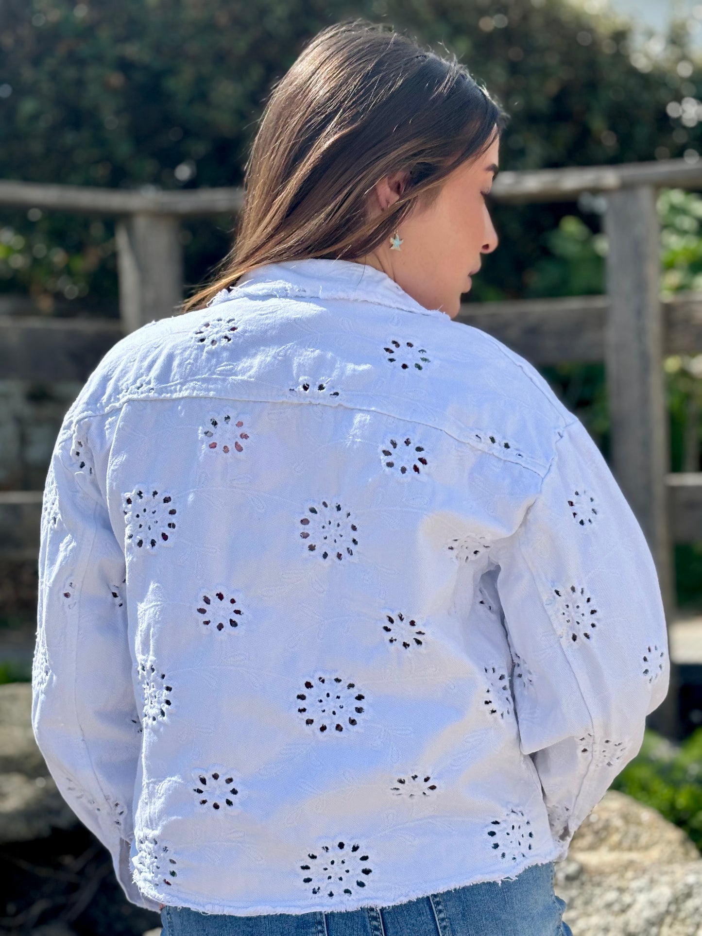 Veste Brodée “Fleurs & Franges”