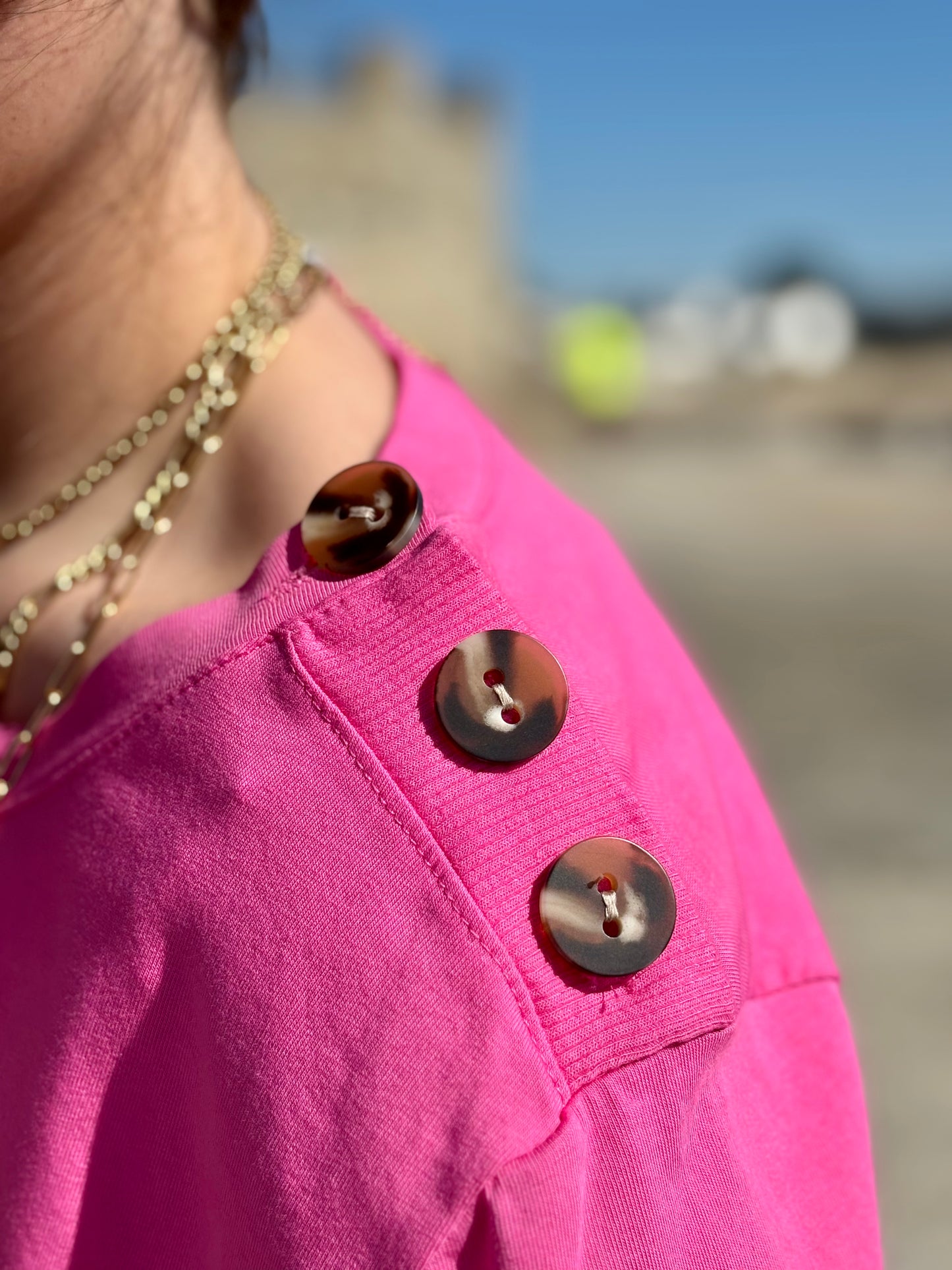 Tee-shirt Basique Chic à Boutons