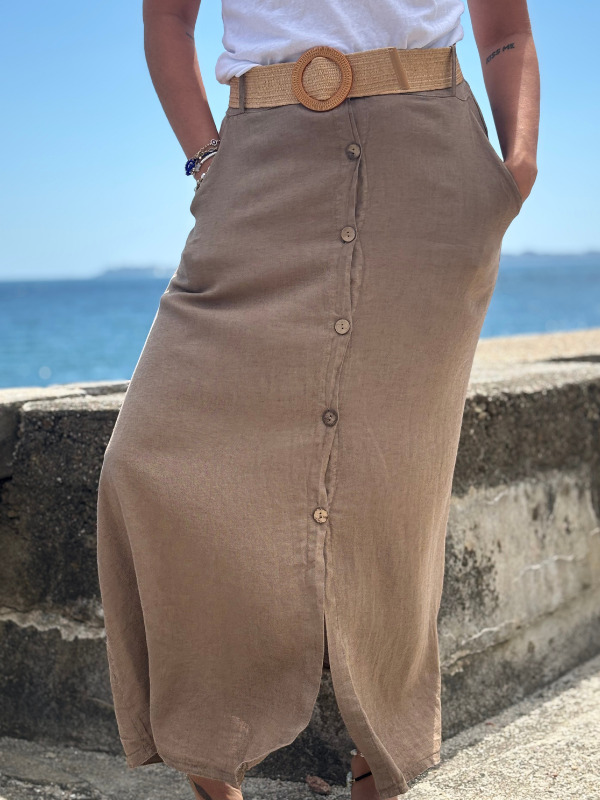 Jupe longue boutonnée en lin camel