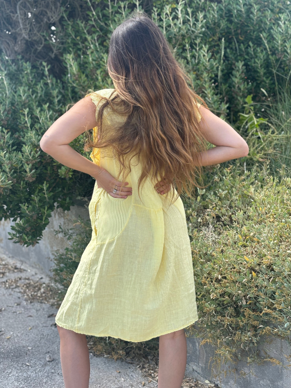 Robe en coton à épaules brodées