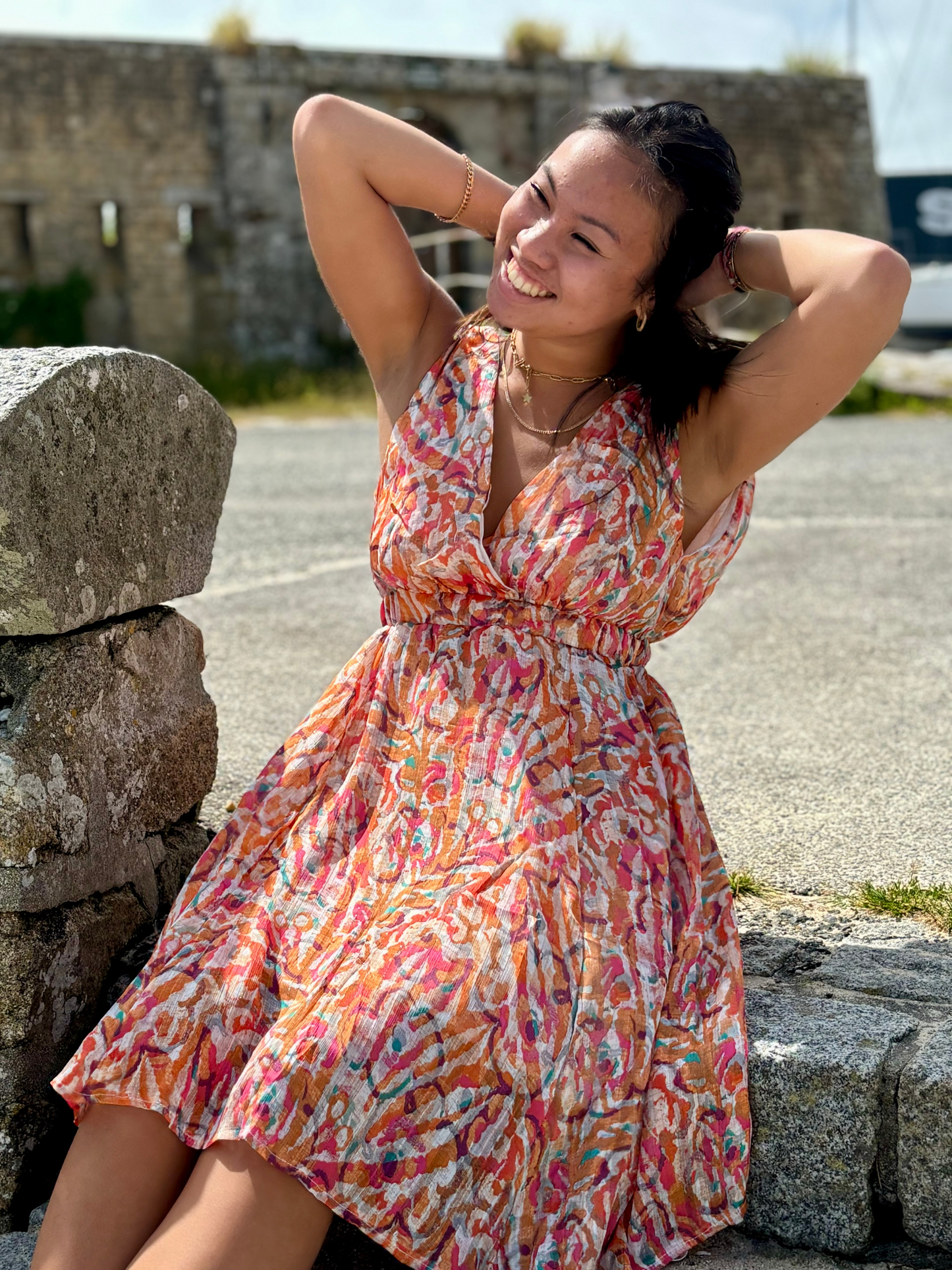 Robe Courte Col V
