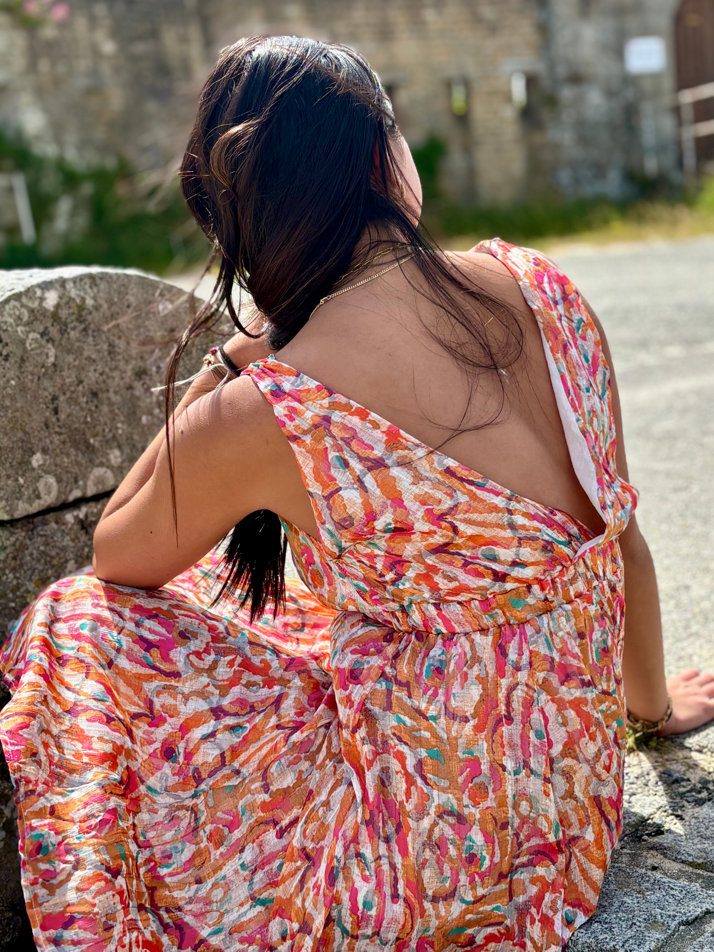 Robe Courte Col V
