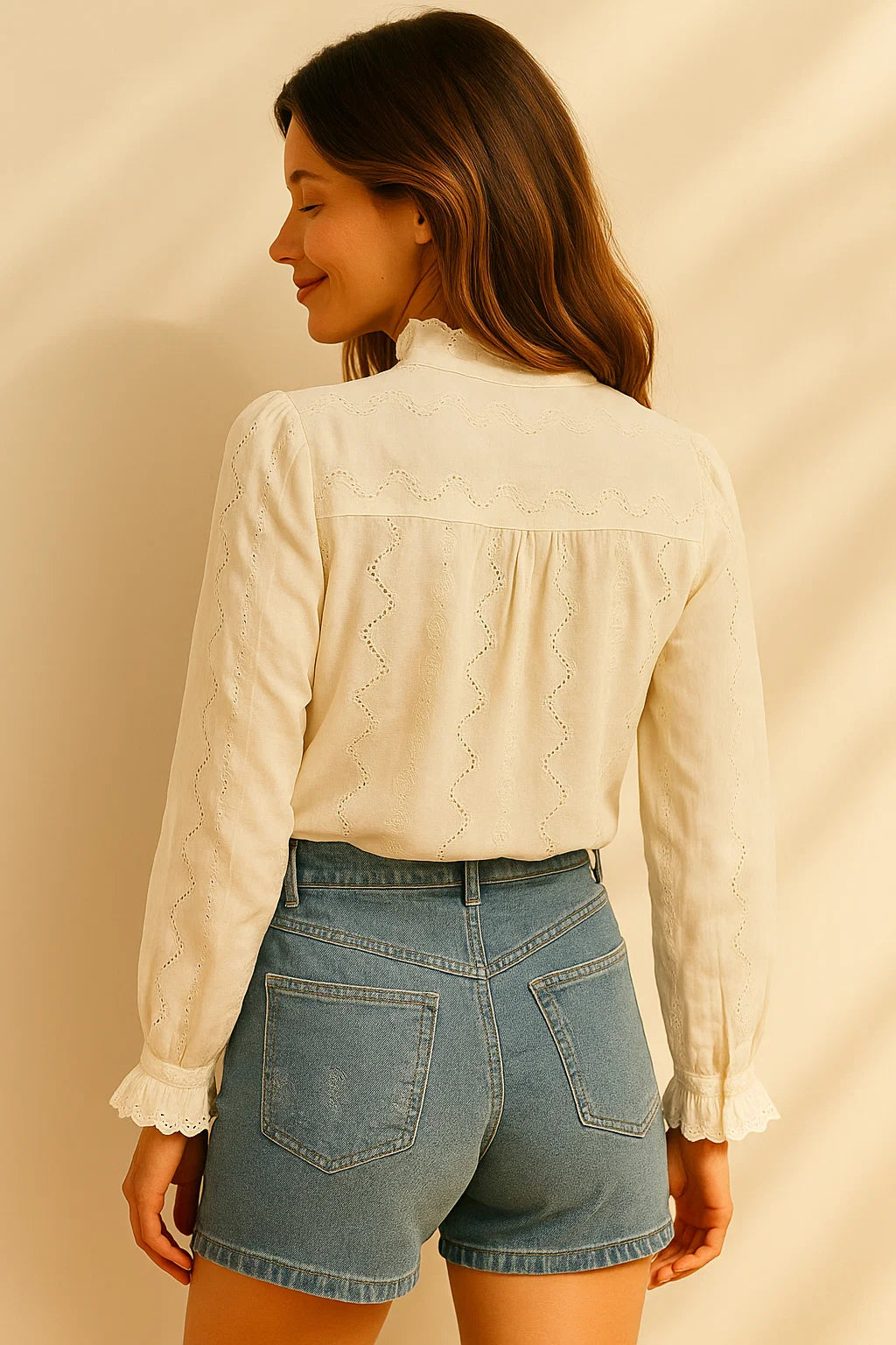 Chemise Brodée à Volants