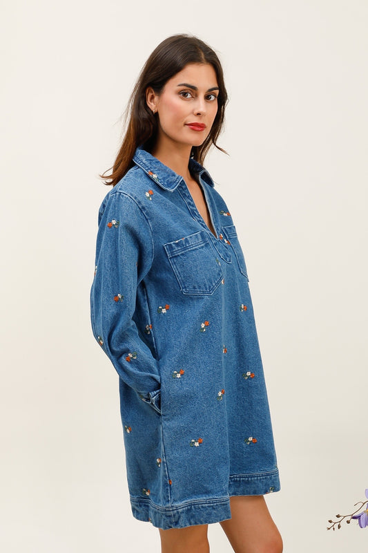 Robe Courte en Jean Brodée