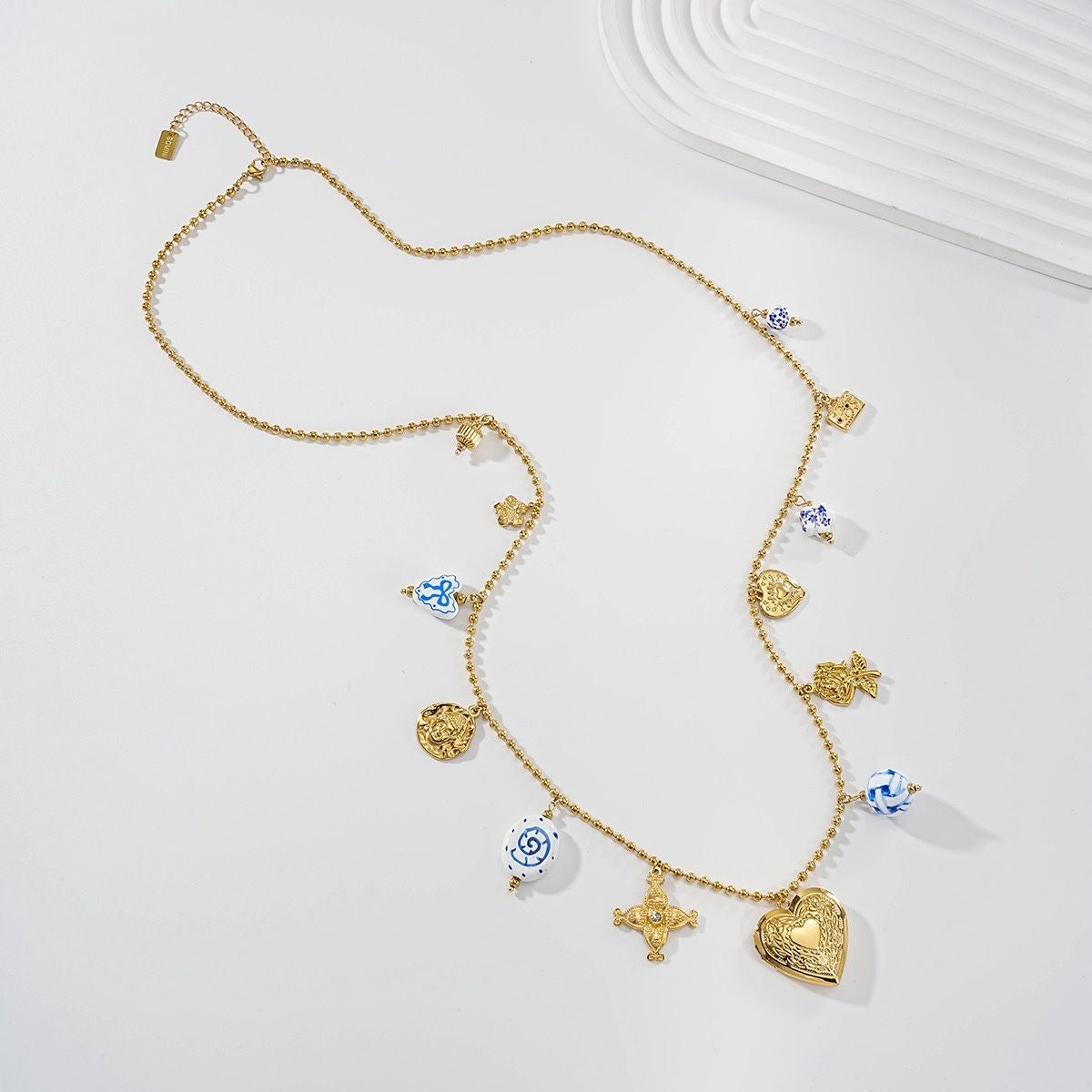 Collier Talisman Doré