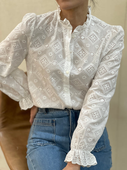 Chemise Broderie Anglaise Élégante
