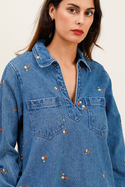 Robe Courte en Jean Brodée