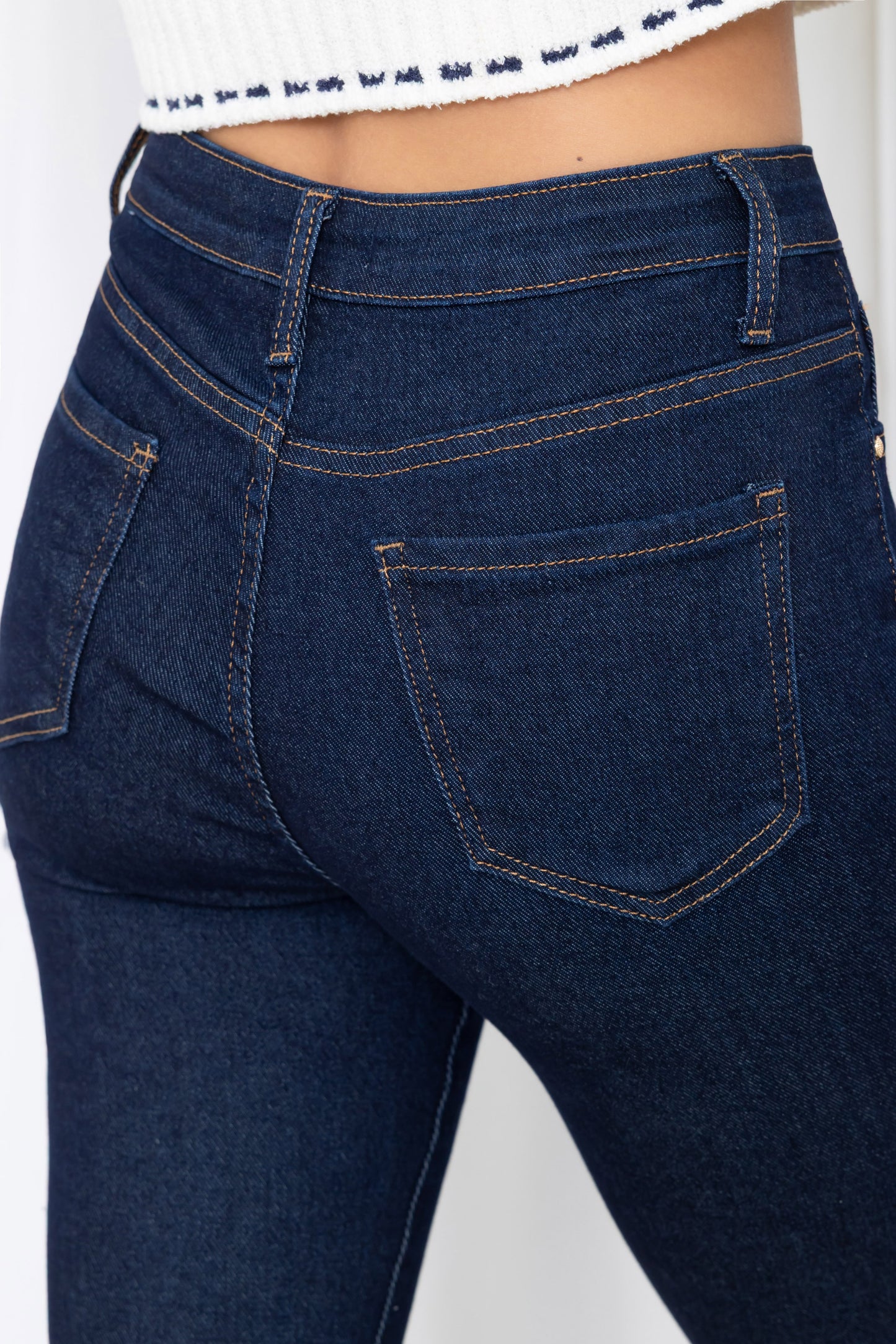 Jean Skinny à Boutons Dorés