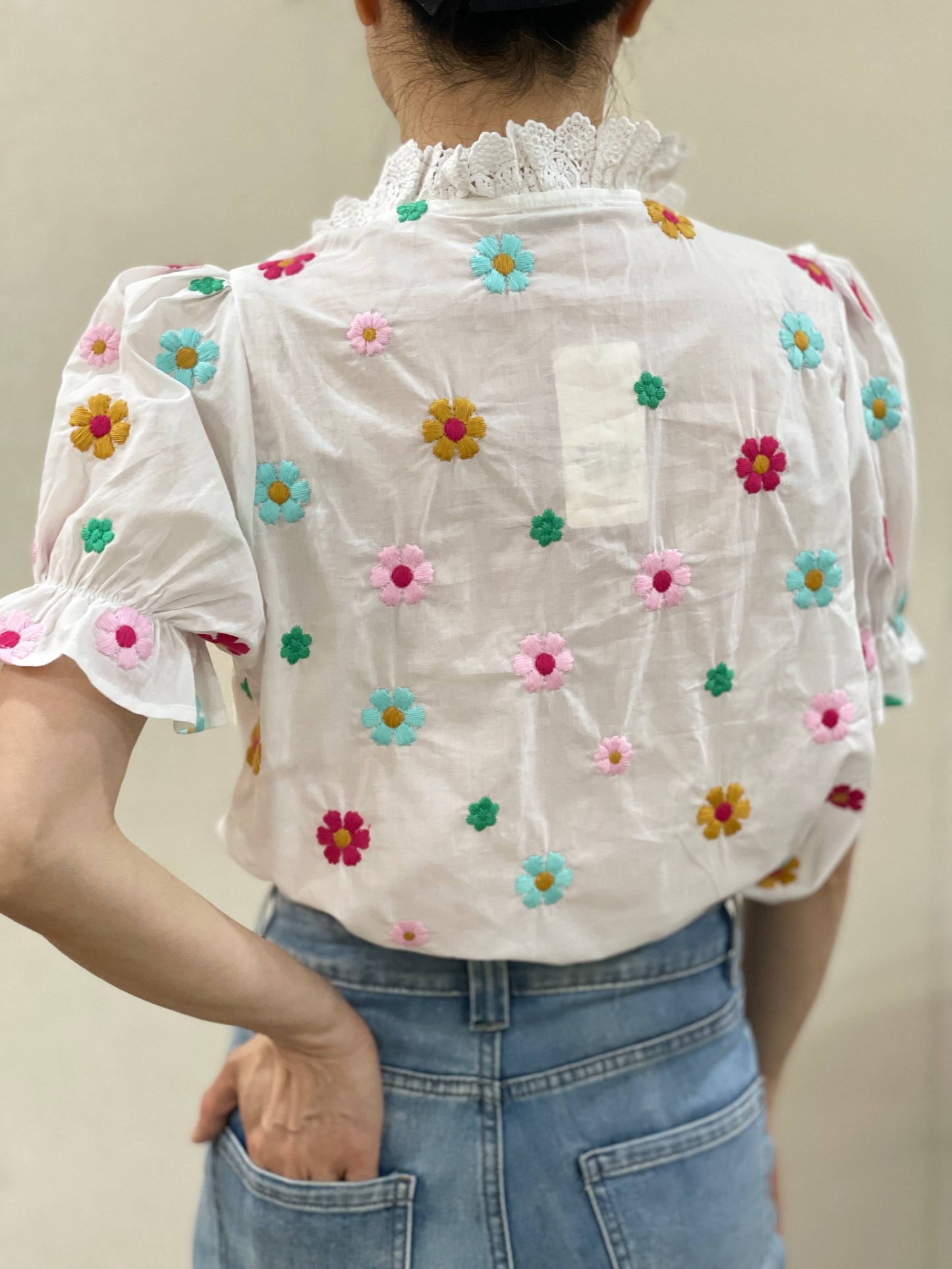 Chemise Fleurs Vives Brodées