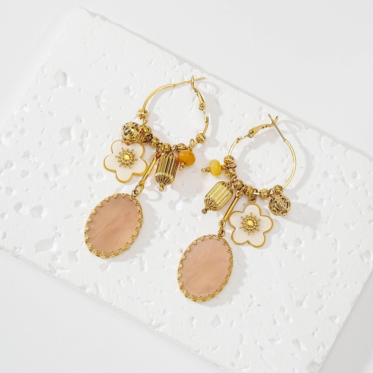 Boucles Fleur Élégantes