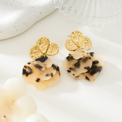Boucles d'Oreilles Pétales Écaille Dorées