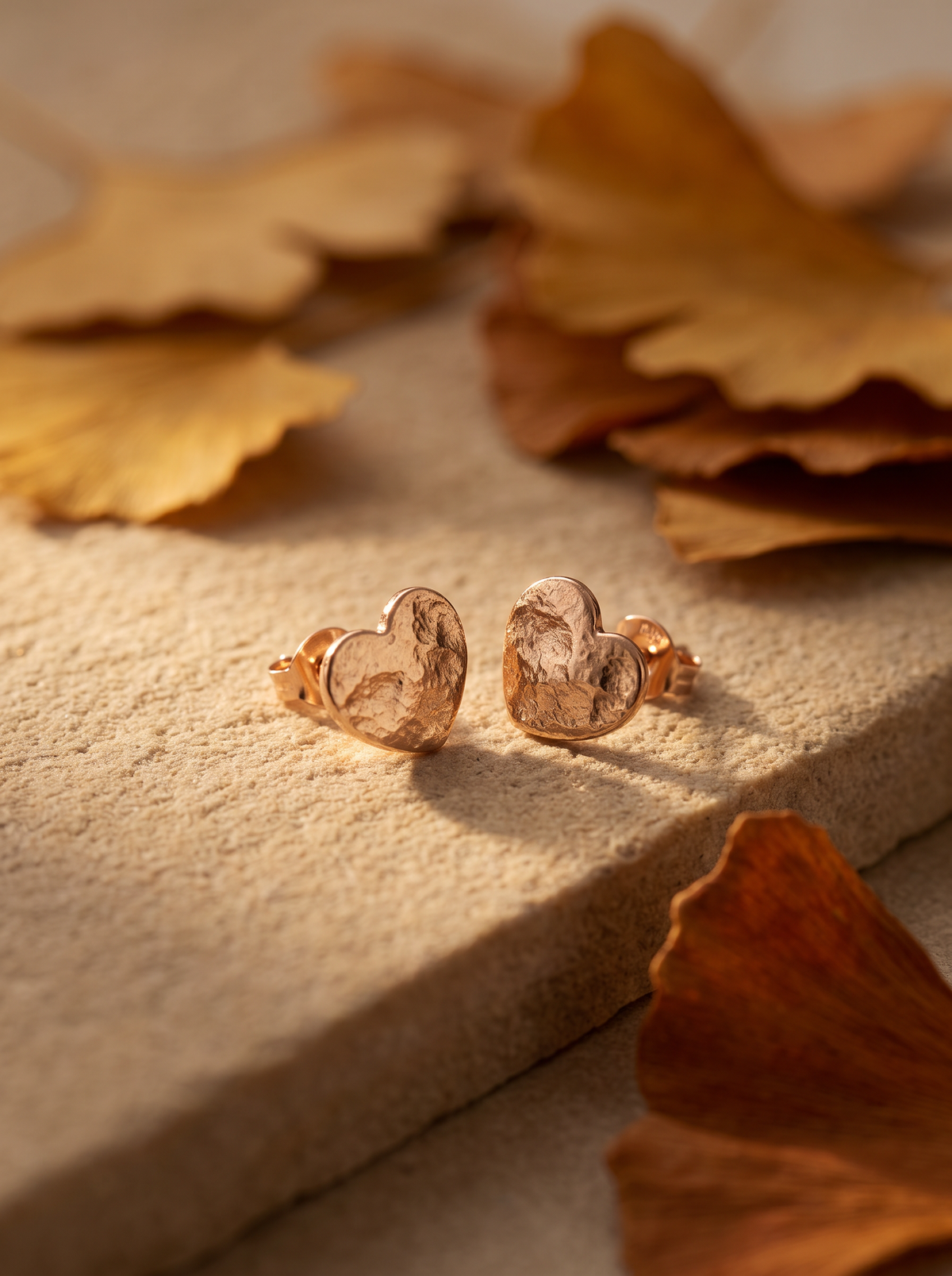 Boucles d'Oreilles Cœur Martelé - Doré