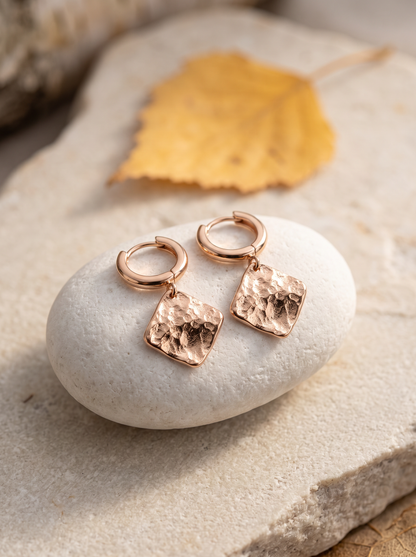 Boucles d'Oreilles Mini Créoles Losange - Doré