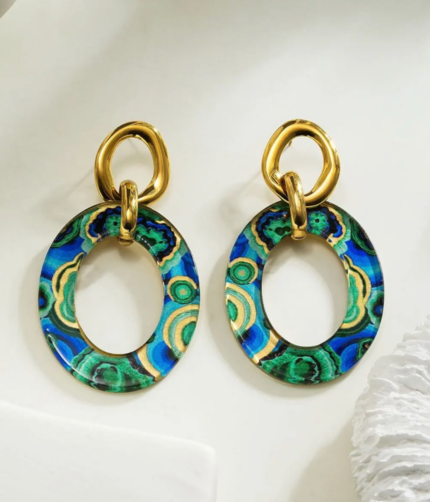 Boucles Pop Élégantes