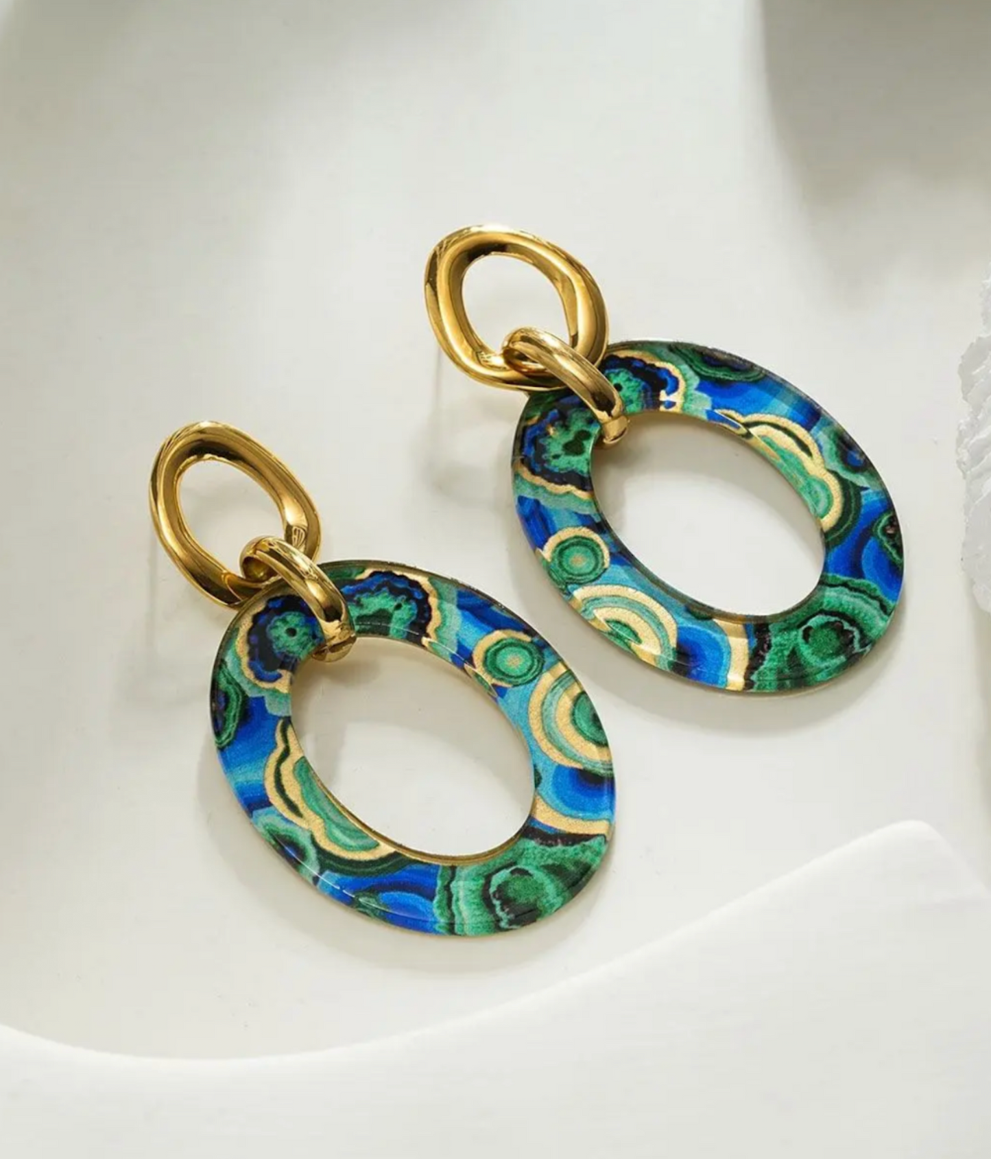 Boucles Pop Élégantes