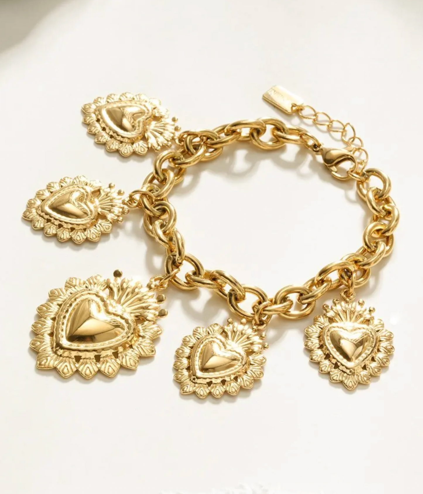 Bracelet Doré Symbolique