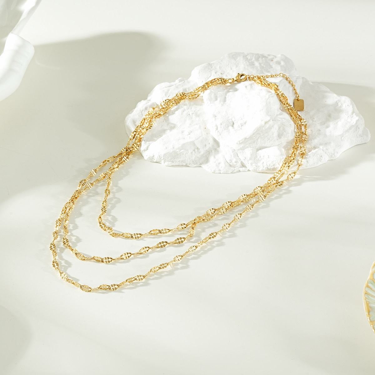 Collier Multi Rangs Torsadé