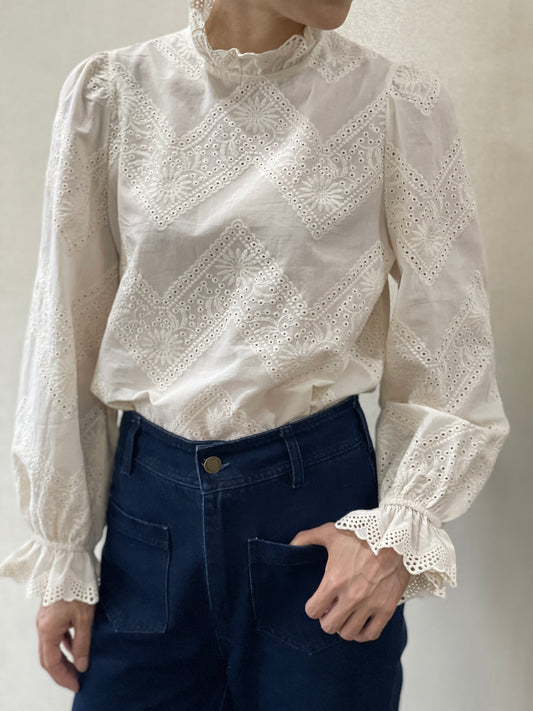 Blouse Féminine Brodée