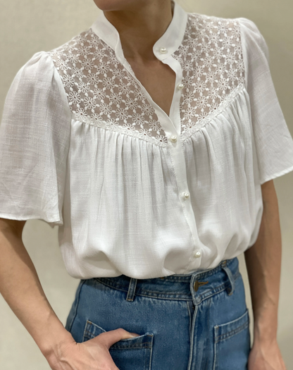 Blouse Romantique en Dentelle