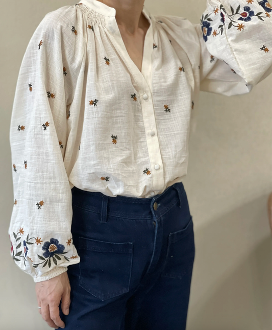 Chemise Élégante Brodée