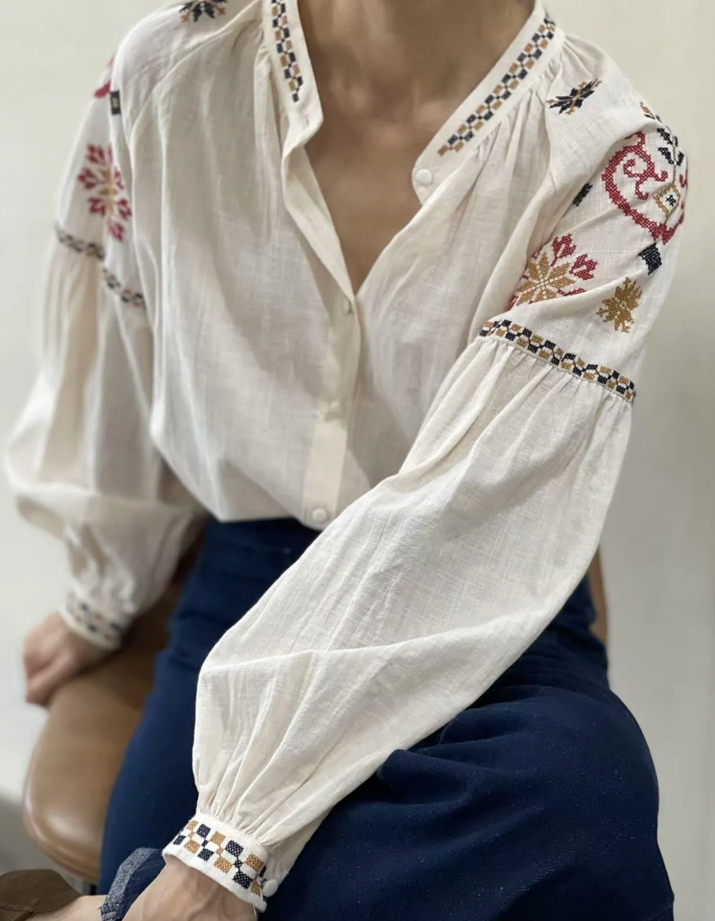 Chemise Brodée Manches Bouffantes