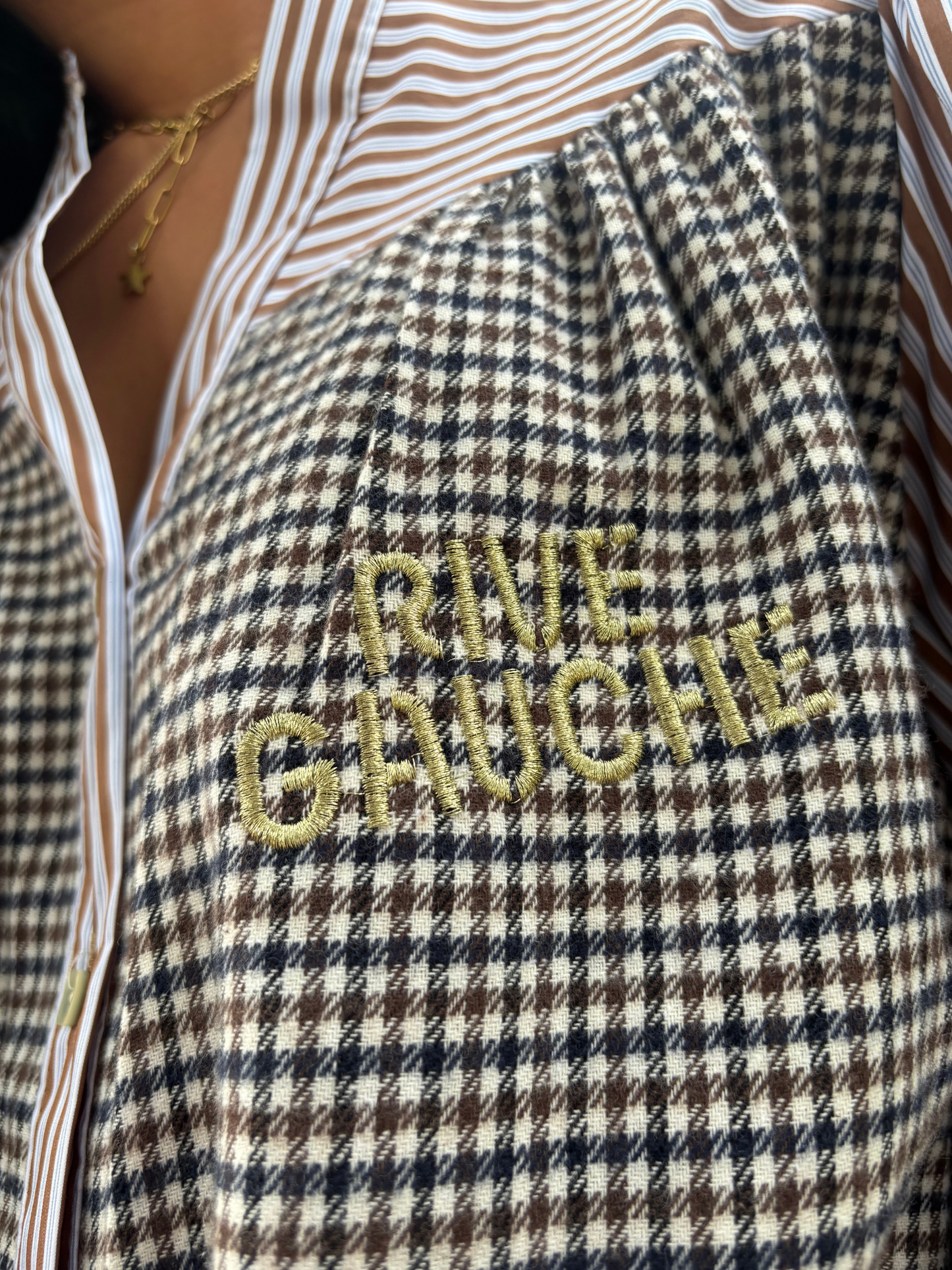 Chemise à rayures et carreaux