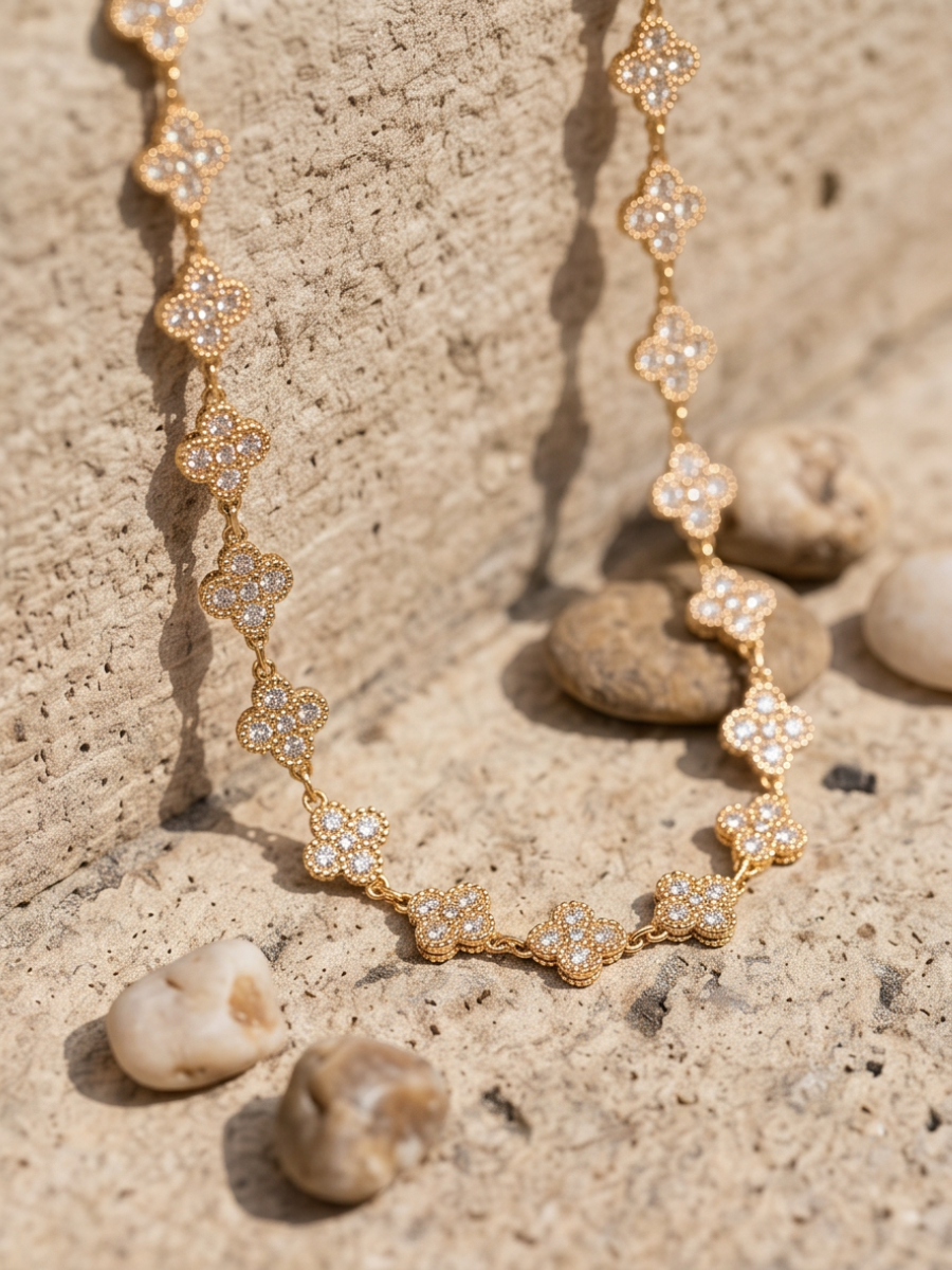 Collier Anaïs - Fleurs Strass Blancs
