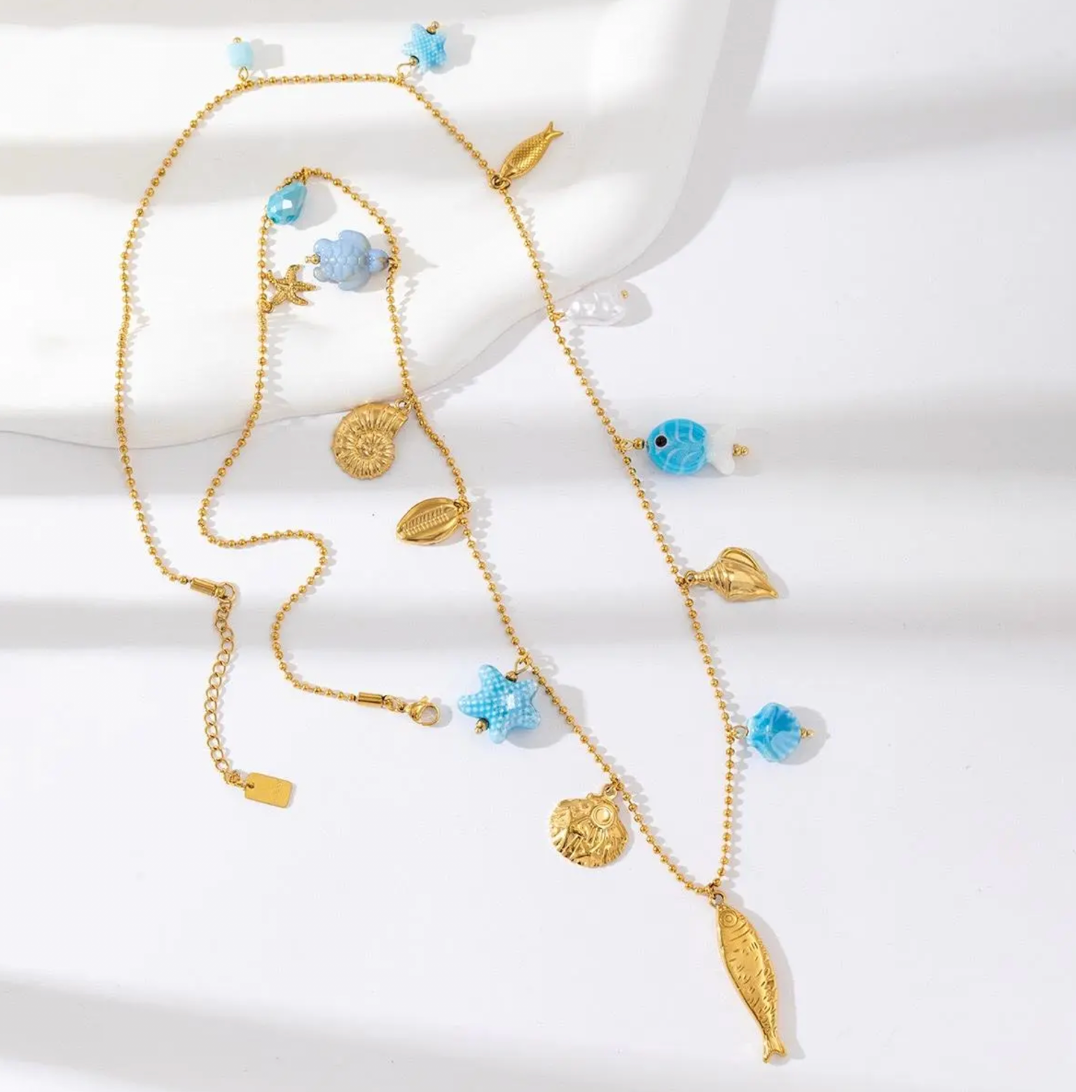 Collier Marin Doré avec Charms Poissons, Coquillages et Étoiles