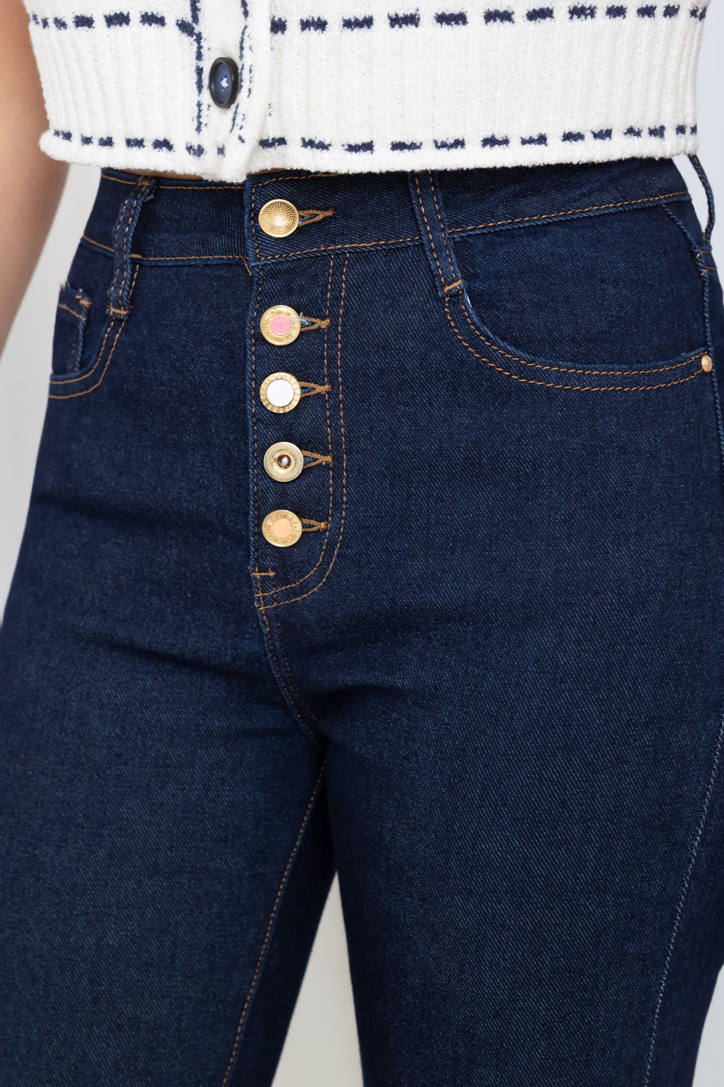 Jean Skinny à Boutons Dorés
