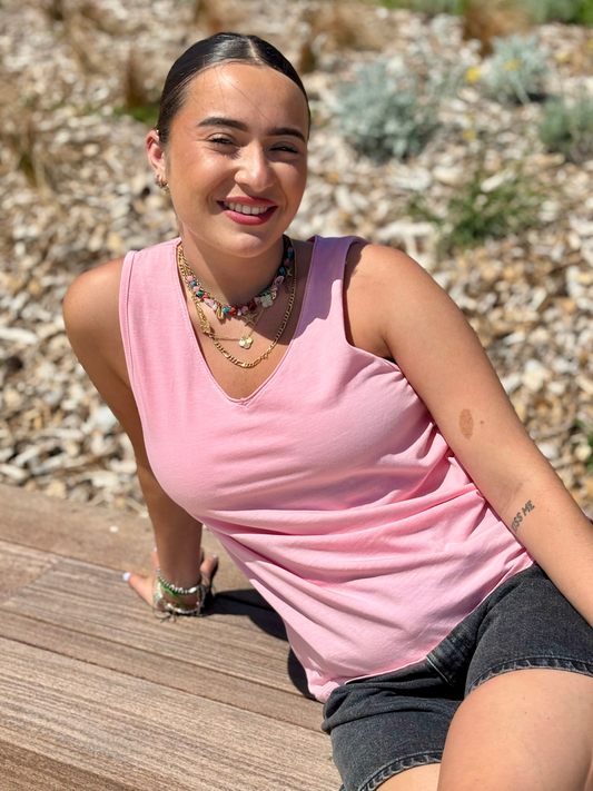 Débardeur col V en coton stretch rose clair