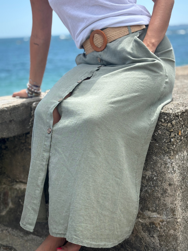 Jupe longue boutonnée en lin kaki
