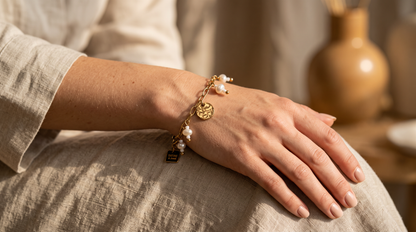 Bracelet Perles et Médaille Martelée