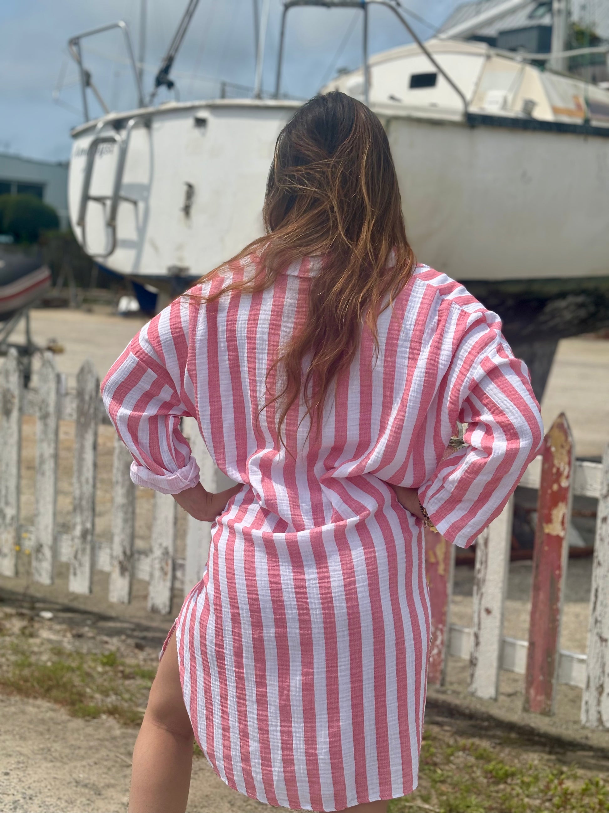 Robe-chemise rayée en coton corail