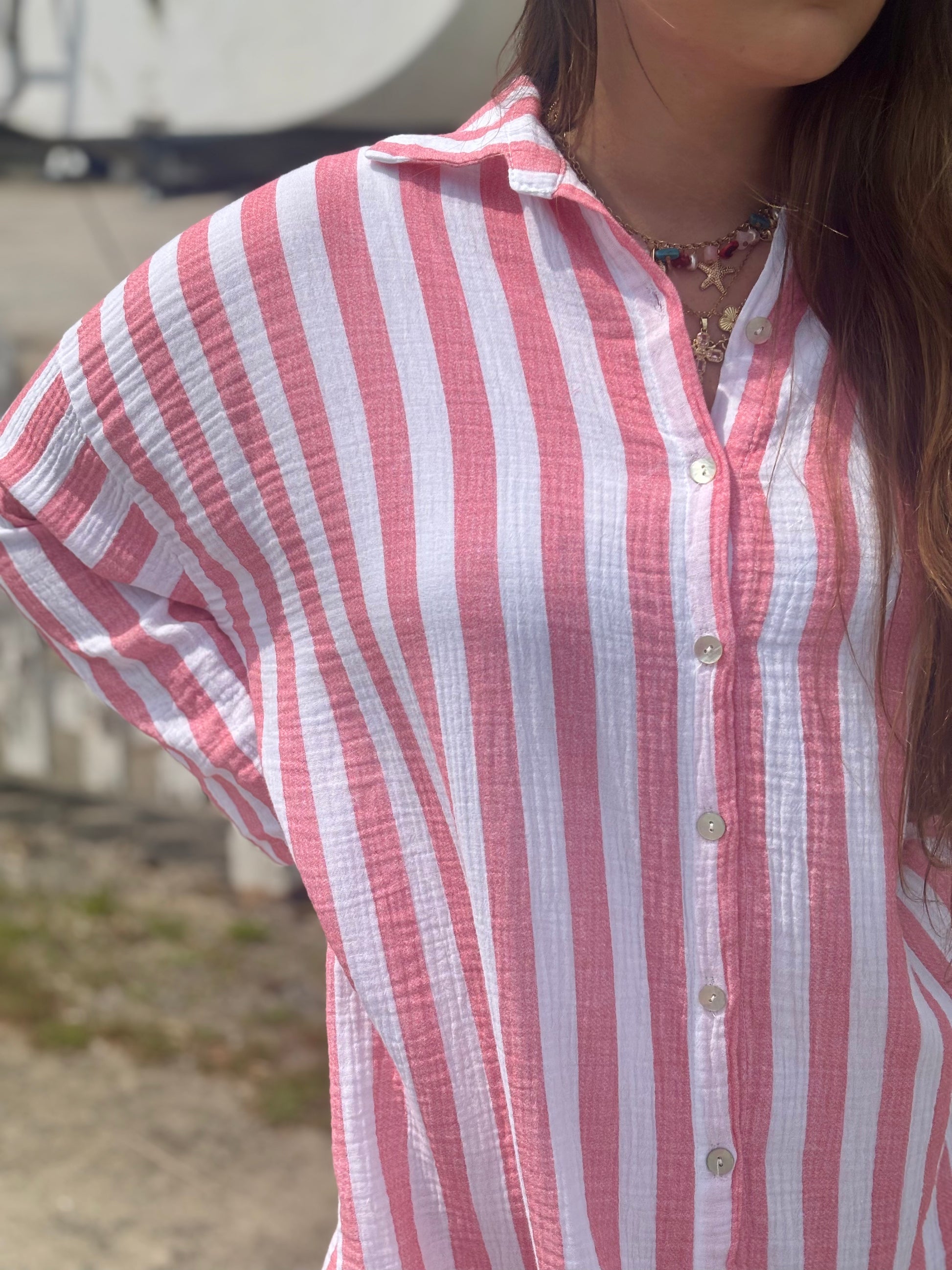 Robe-chemise rayée en coton corail
