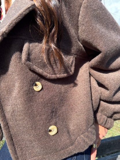 Veste courte chic en polyester