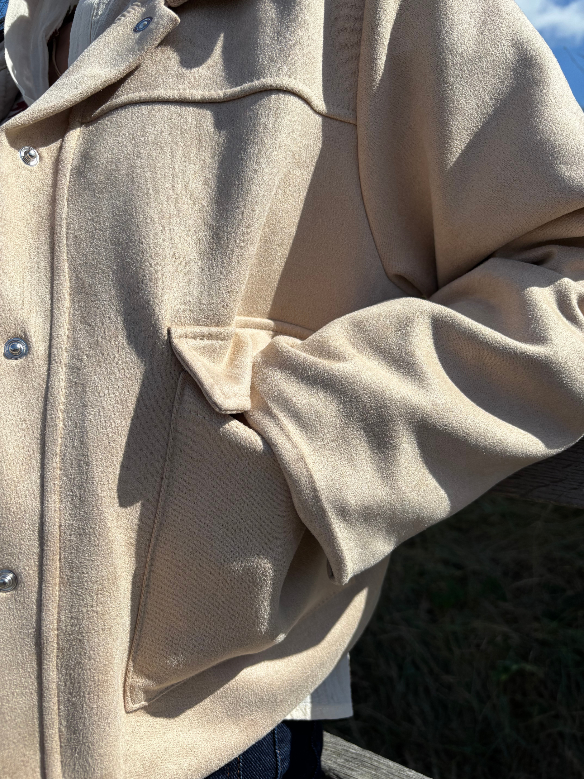 Veste en suédine bohème chic