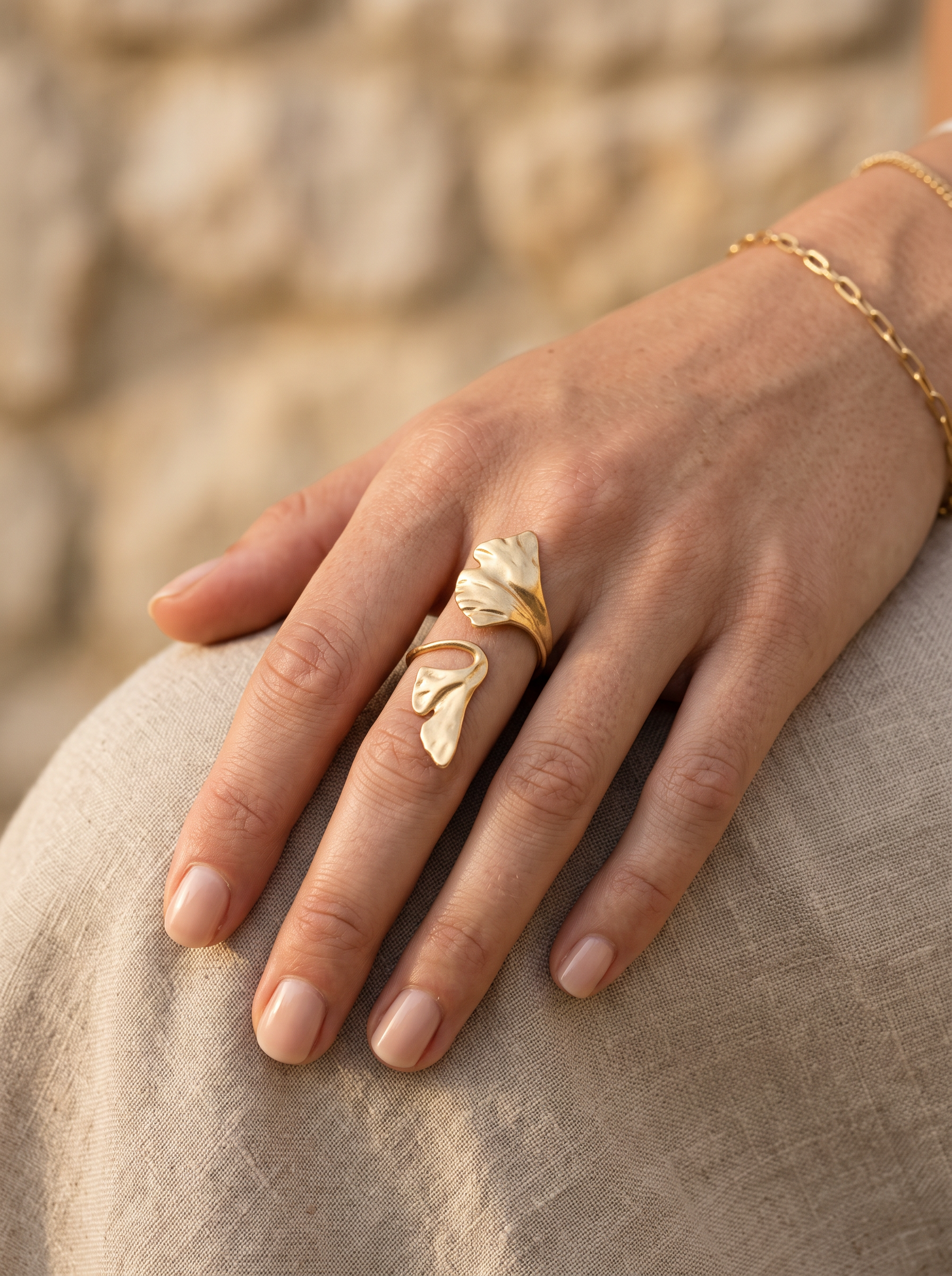 Bague feuille dorée de 4 cm, ajustable, esprit bohème